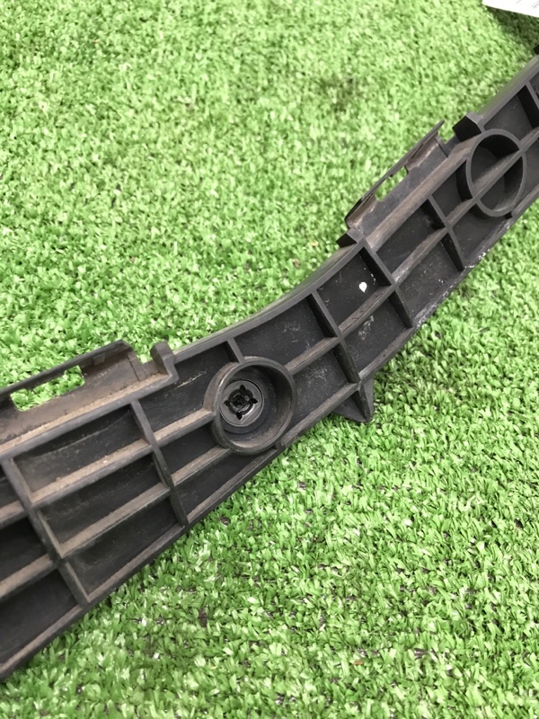 Кронштейн бампера Toyota AVENSIS 2012 ZRT272