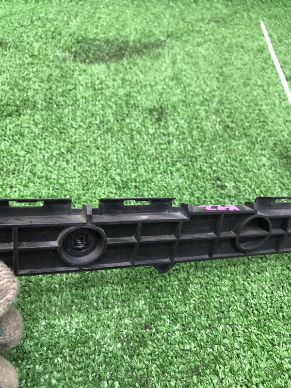 Кронштейн бампера Toyota AVENSIS 2012 ZRT272