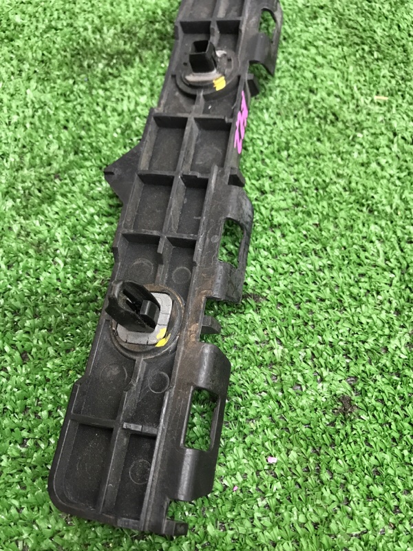 Кронштейн бампера Toyota AVENSIS 2012 ZRT272