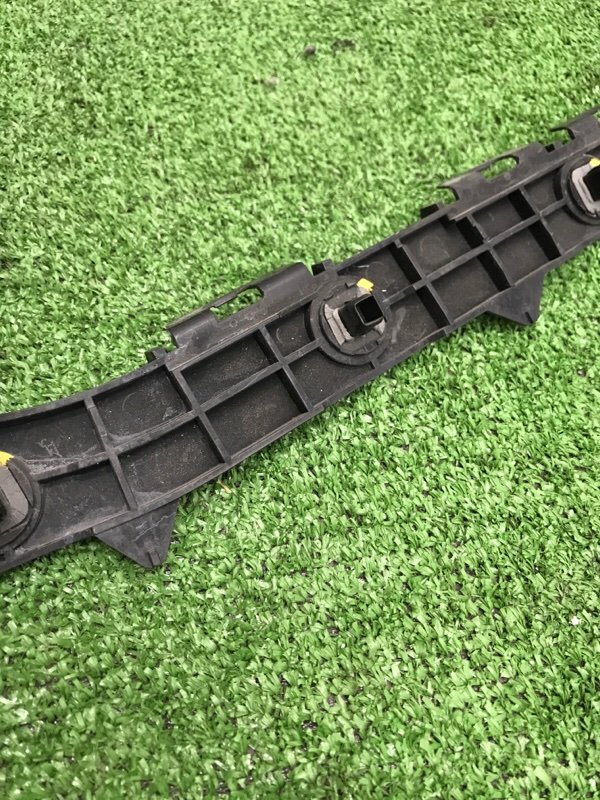 Кронштейн бампера Toyota AVENSIS 2012 ZRT272