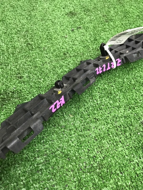 Кронштейн бампера Toyota AVENSIS 2012 ZRT272