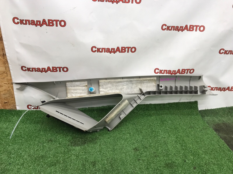 Накладка стойки лобового стекла Toyota Estima 2008 ACR50W