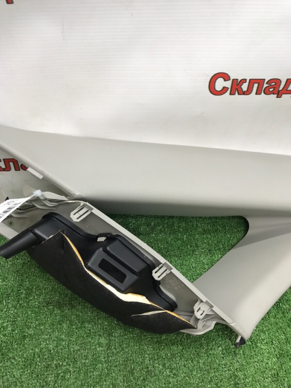 Накладка стойки лобового стекла Toyota Estima 2008 ACR50W