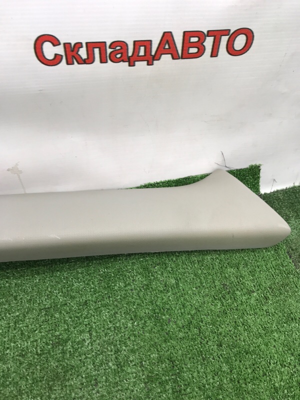 Накладка стойки лобового стекла Toyota Estima 2008 ACR50W