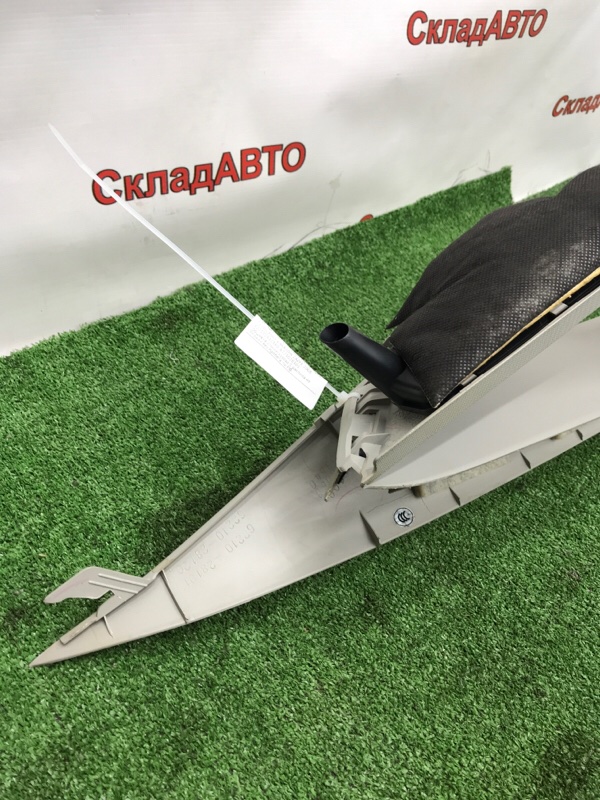 Накладка стойки лобового стекла Toyota Estima 2008 ACR50W