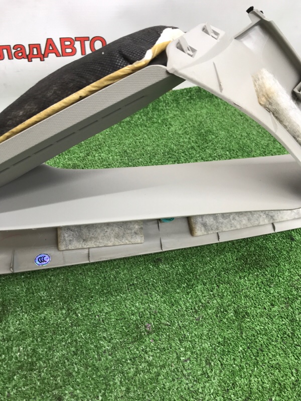 Накладка стойки лобового стекла Toyota Estima 2008 ACR50W