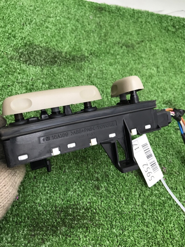 Блок управления сиденьем Toyota Camry 2006 ACV40