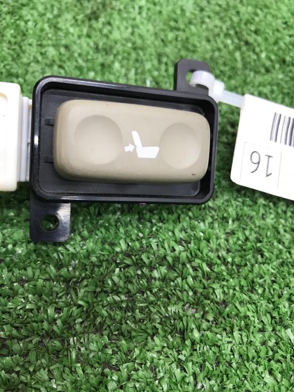 Кнопка регулировки сиденья Toyota Camry 2006 ACV40