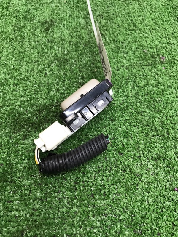 Кнопка регулировки сиденья Toyota Camry 2006 ACV40