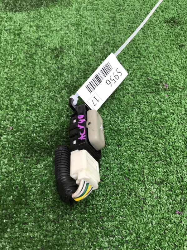 Кнопка регулировки сиденья Toyota Camry 2006 ACV40