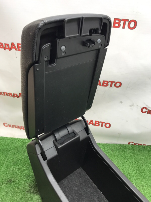 Подлокотник Subaru Outback 2013 BRM