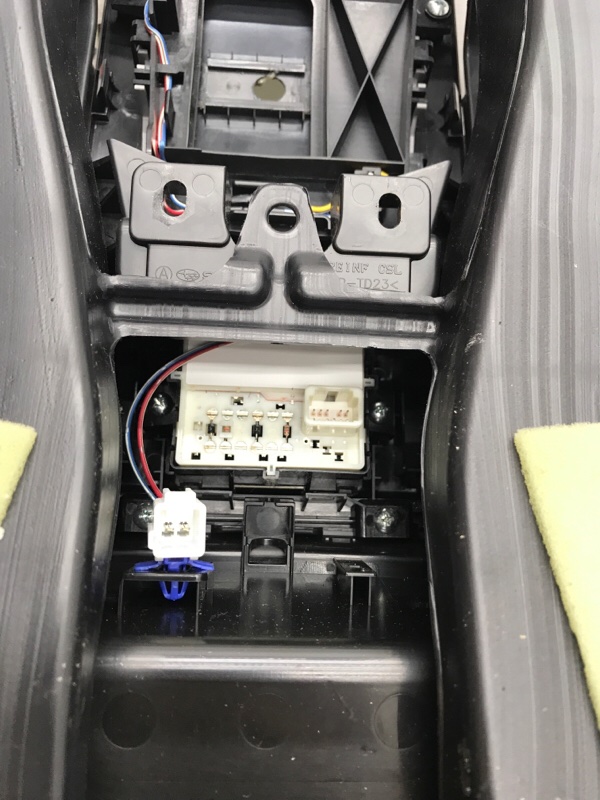 Подлокотник Subaru Outback 2013 BRM