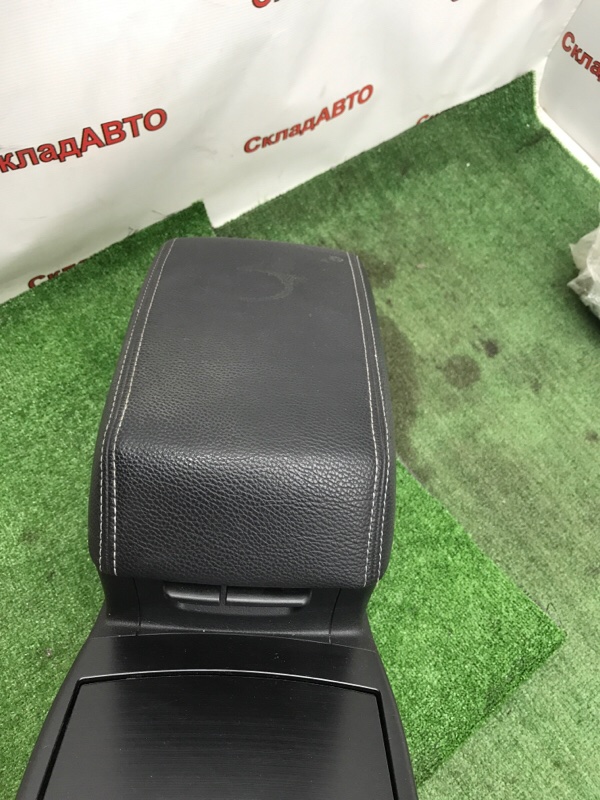 Подлокотник Subaru Outback 2013 BRM