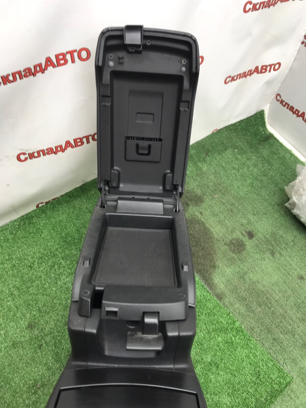 Подлокотник Subaru Outback 2013 BRM