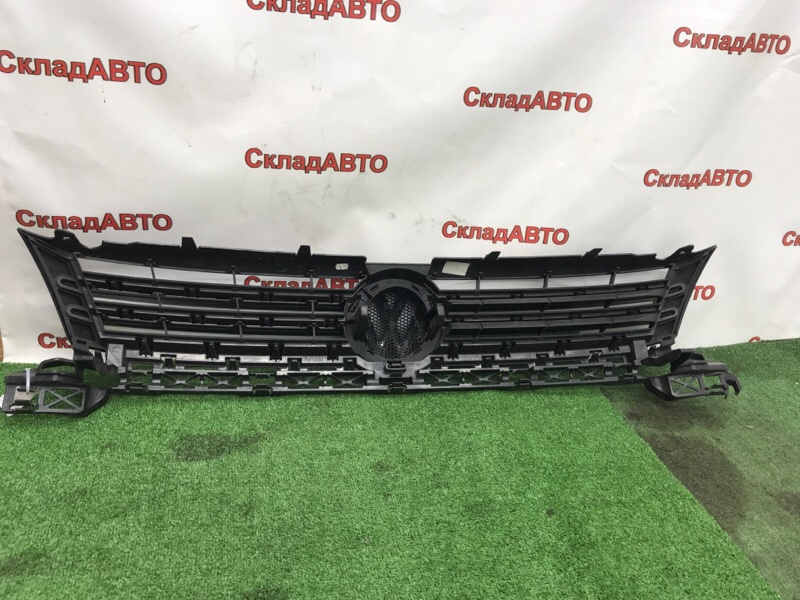 Решетка радиатора VOLKSWAGEN Touran 2011 1T3