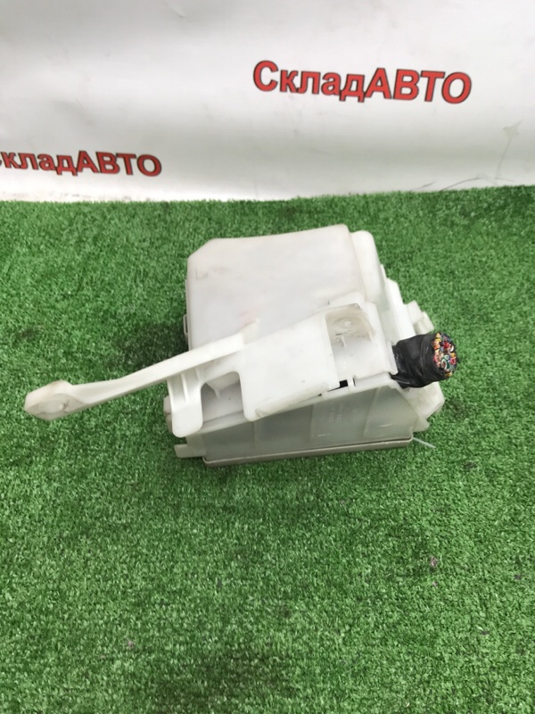 Блок предохранителей под капот NISSAN March 2009 BNK12