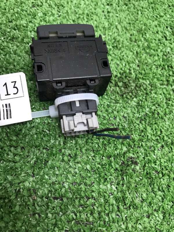 Кнопка открывания бензобака NISSAN TEANA 2008 J32