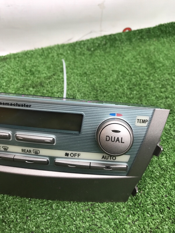 Блок управления климат-контролем Toyota Camry 2006 ACV40