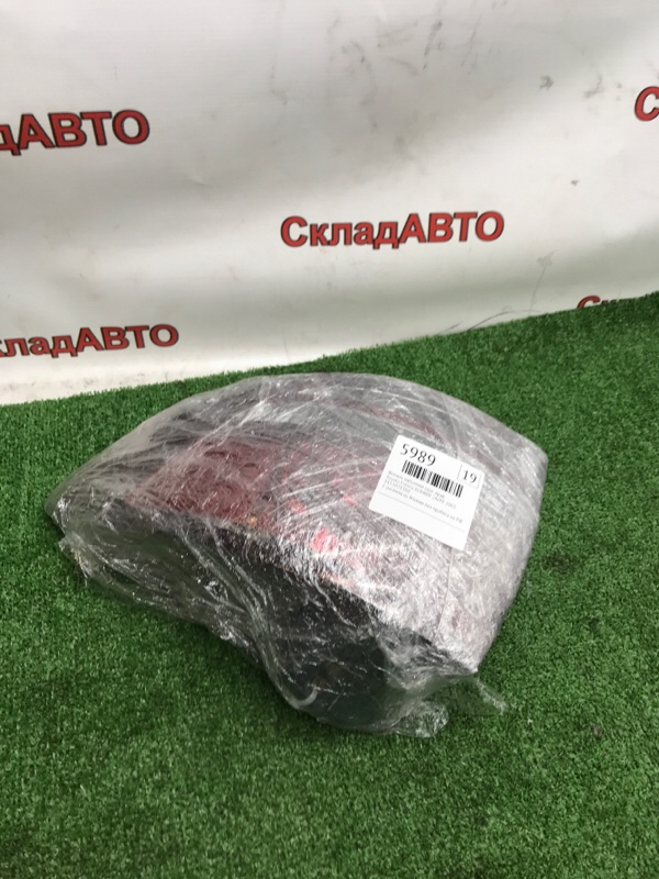 Фонарь наружний Toyota Estima 2003 ACR40W