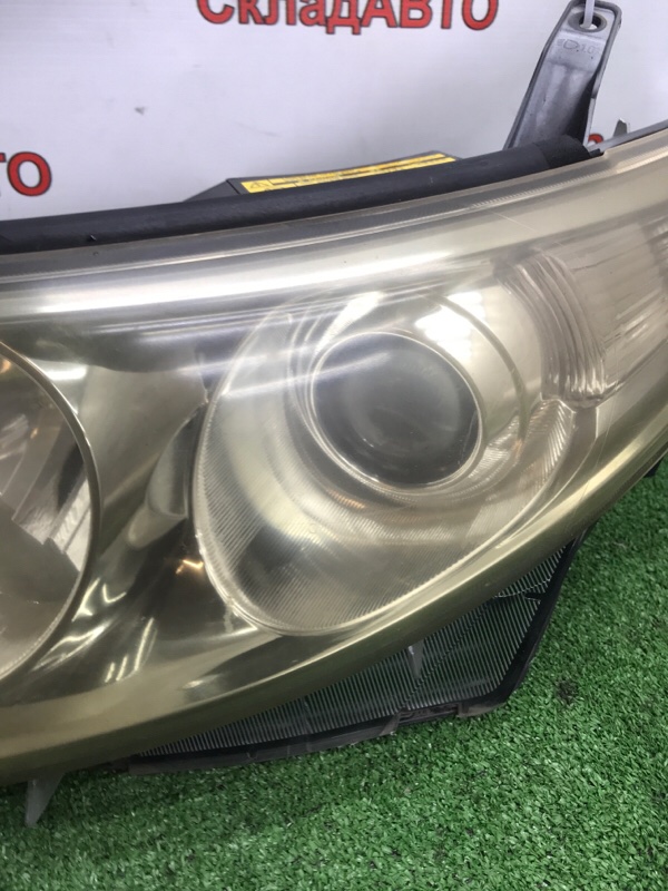 Фара ксеноновая Toyota Estima 2008 ACR50W