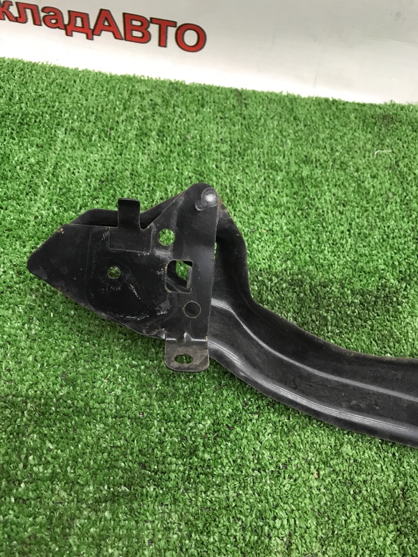 Усилитель бампера Toyota Estima 2008 ACR50W