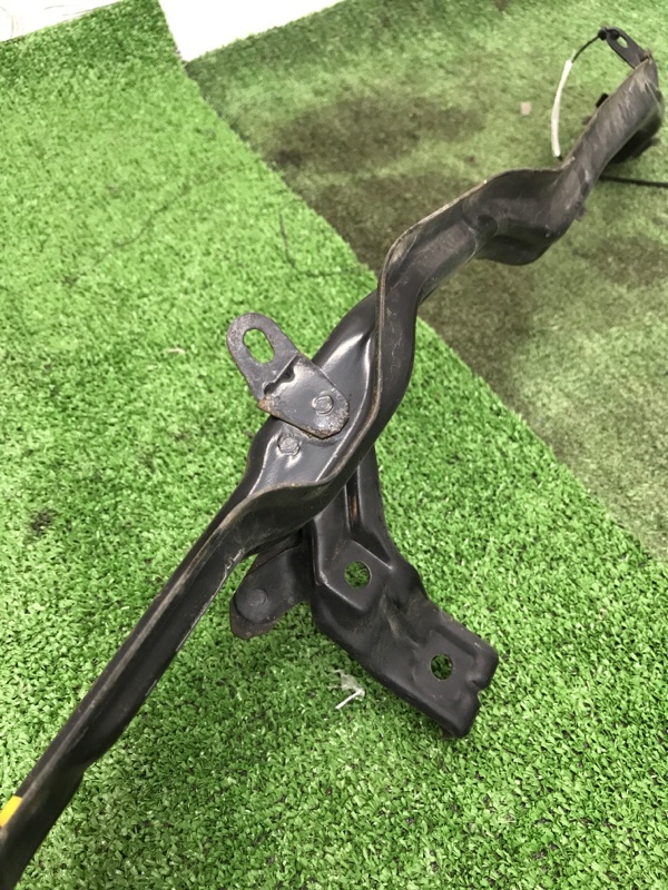 Усилитель бампера Toyota Estima 2008 ACR50W