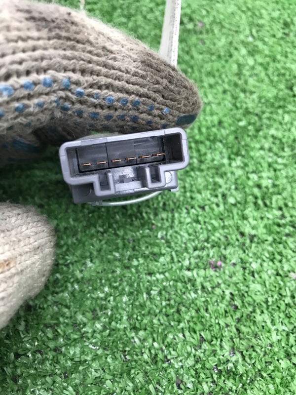 Кнопка включения полного привода Toyota Estima 2003 ACR40W