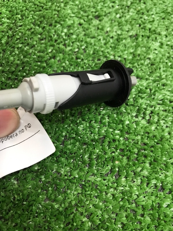 Фиксатор лючка бензобака Toyota Camry 2006 ACV40