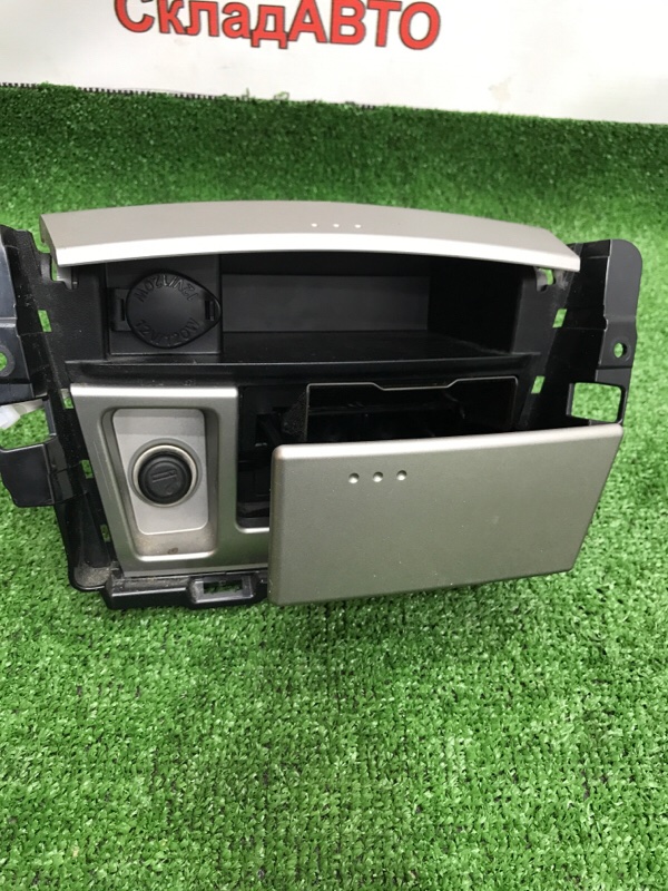 Пепельница Toyota Camry 2006 ACV40