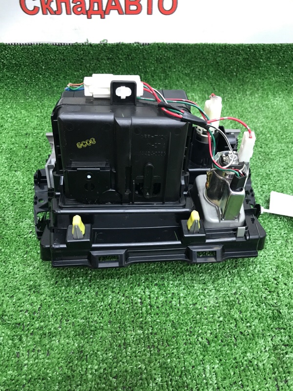 Пепельница Toyota Camry 2006 ACV40