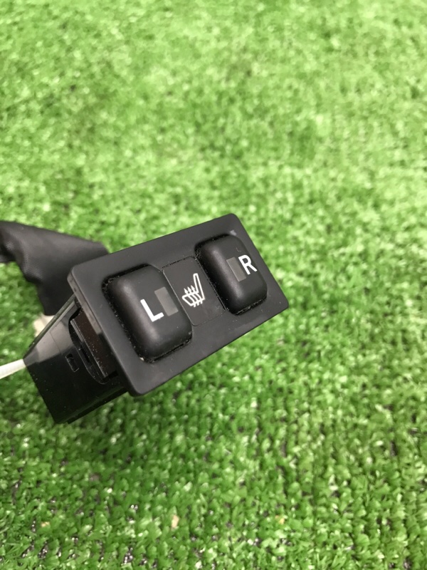 Кнопка обогрева сидений Toyota Camry 2006 ACV40