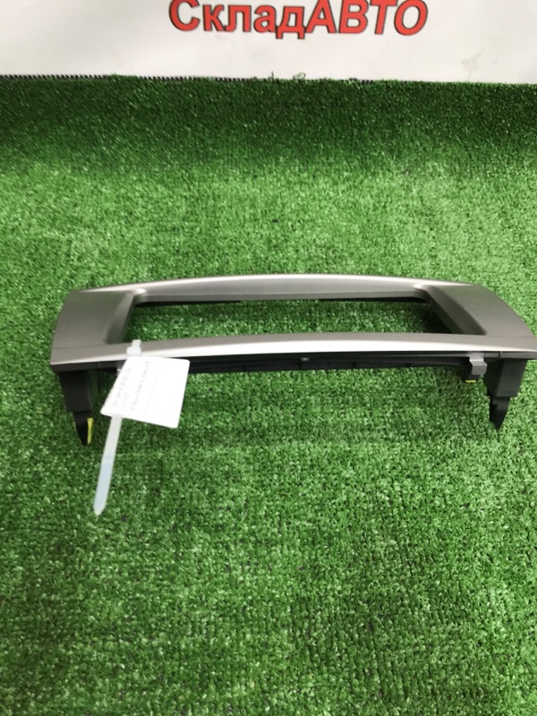 Рамка магнитолы Toyota Camry 2006 ACV40