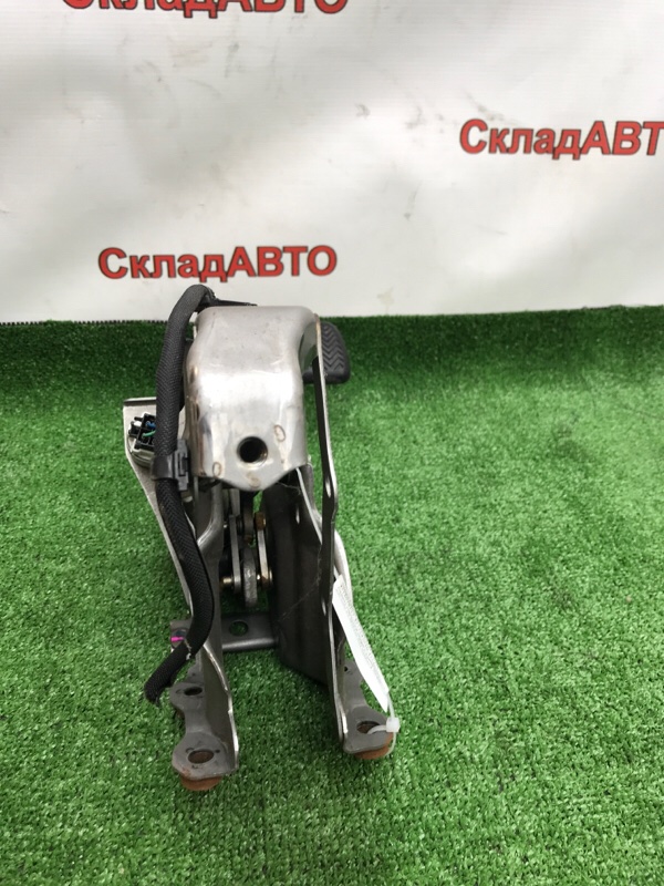 Педаль тормоза Toyota Estima 2008 ACR50W