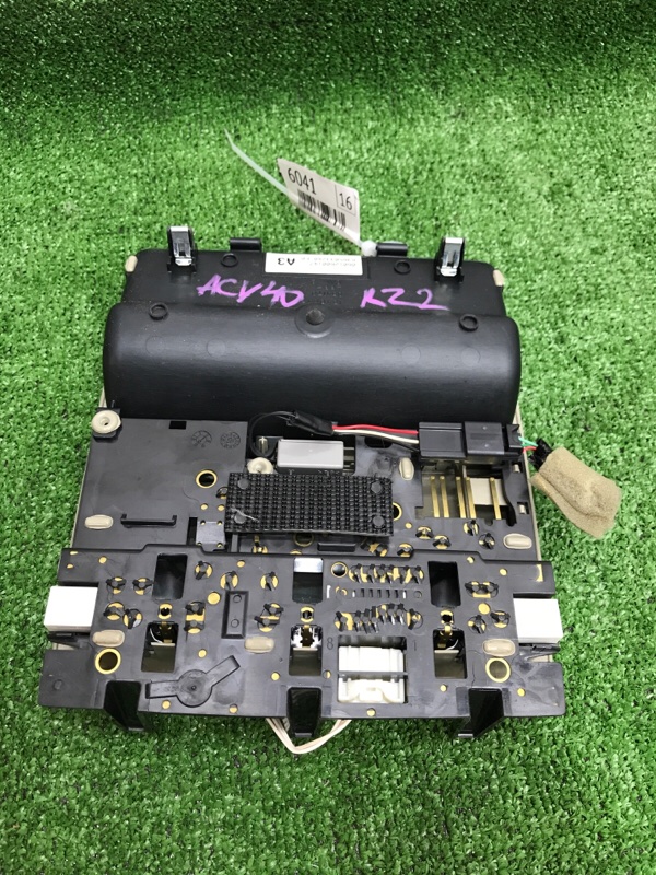 Плафон подсветки салона Toyota Camry 2006 ACV40