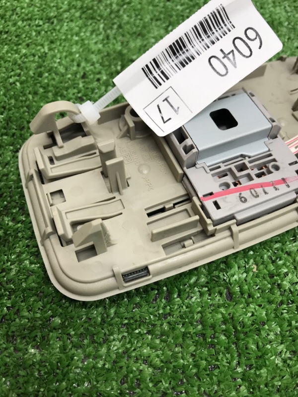 Плафон подсветки салона Toyota Camry 2006 ACV40