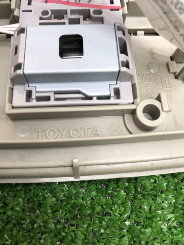 Плафон подсветки салона Toyota Camry 2006 ACV40