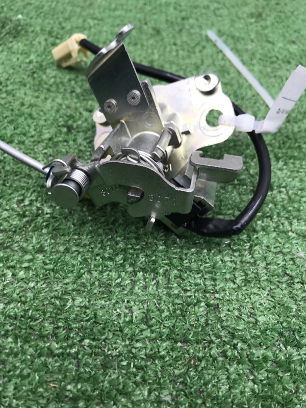 Личинка замка багажника Toyota Camry 2007 ACV40