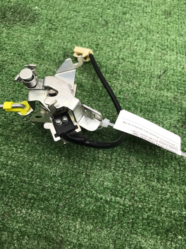 Личинка замка багажника Toyota Camry 2007 ACV40