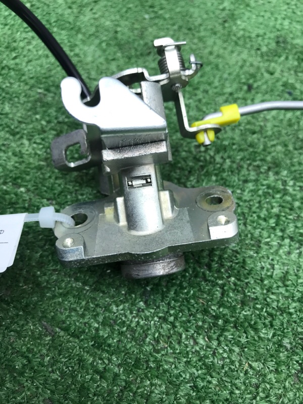 Личинка замка багажника Toyota Camry 2007 ACV40