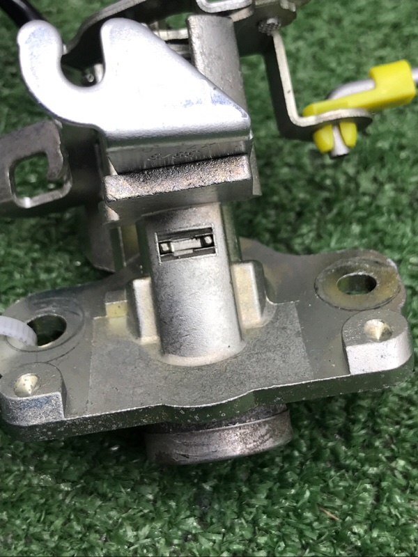 Личинка замка багажника Toyota Camry 2007 ACV40