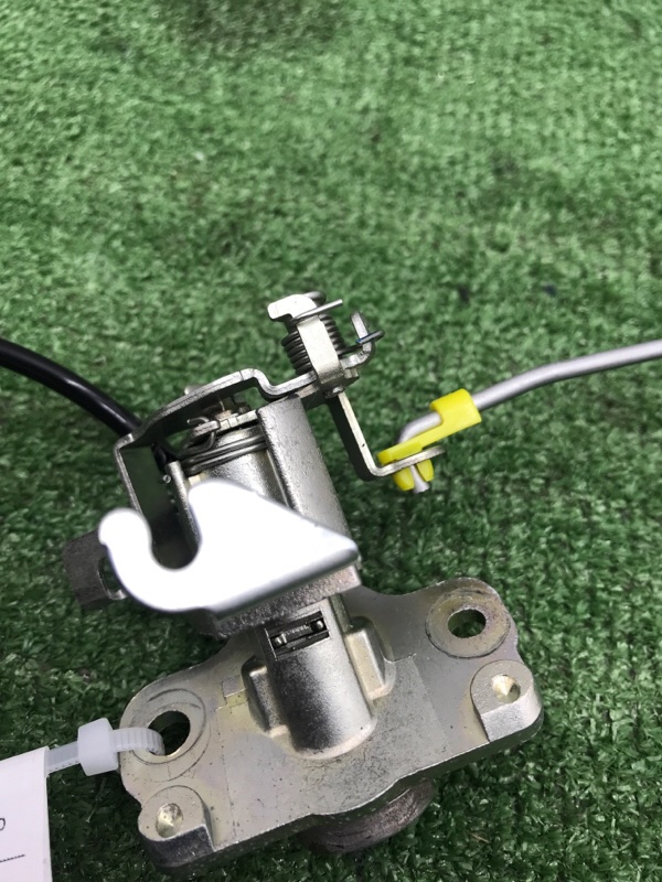 Личинка замка багажника Toyota Camry 2007 ACV40