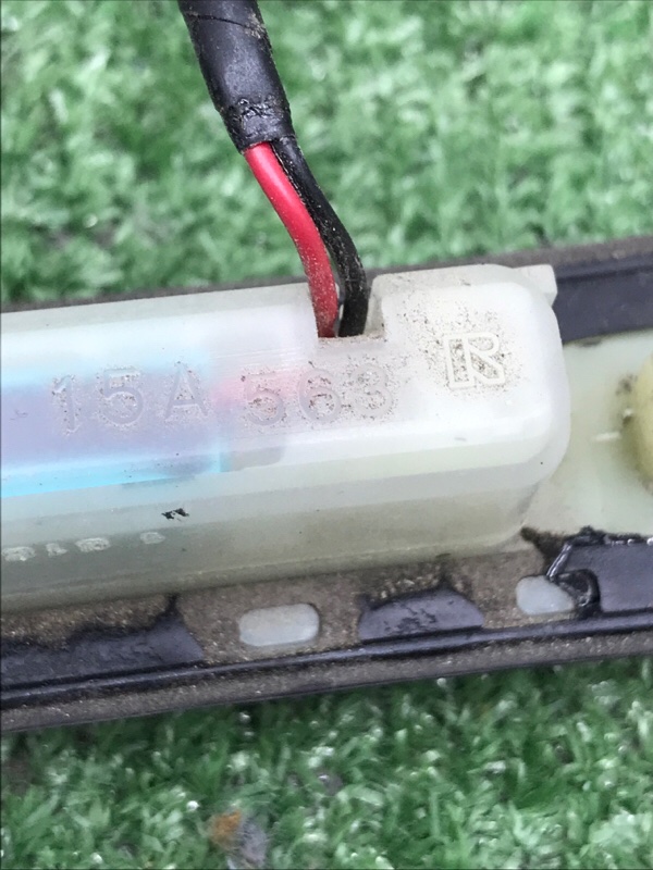 Кнопка открывания багажника Toyota Camry 2007 ACV40