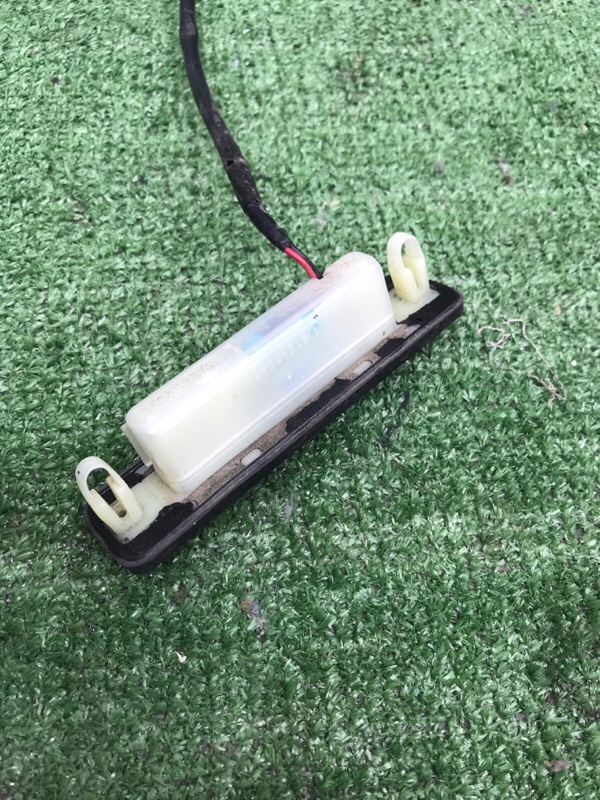 Кнопка открывания багажника Toyota Camry 2007 ACV40