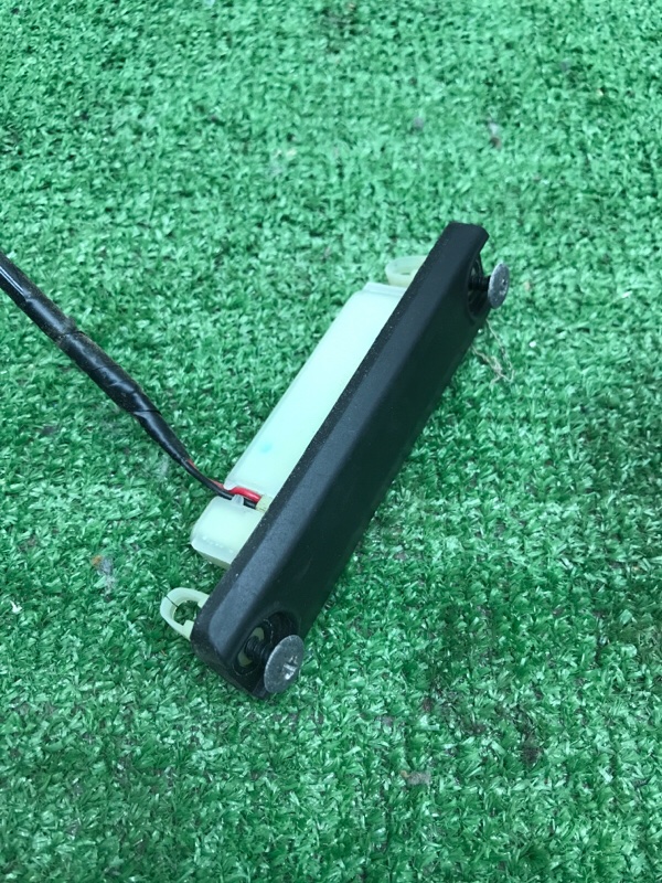 Кнопка открывания багажника Toyota Camry 2007 ACV40