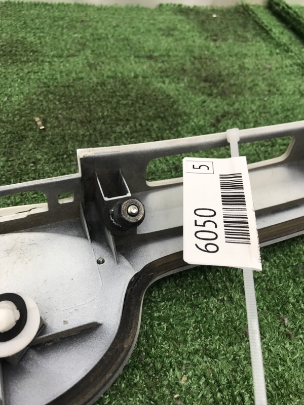 Накладка крышки багажника Toyota Camry 2007 ACV40