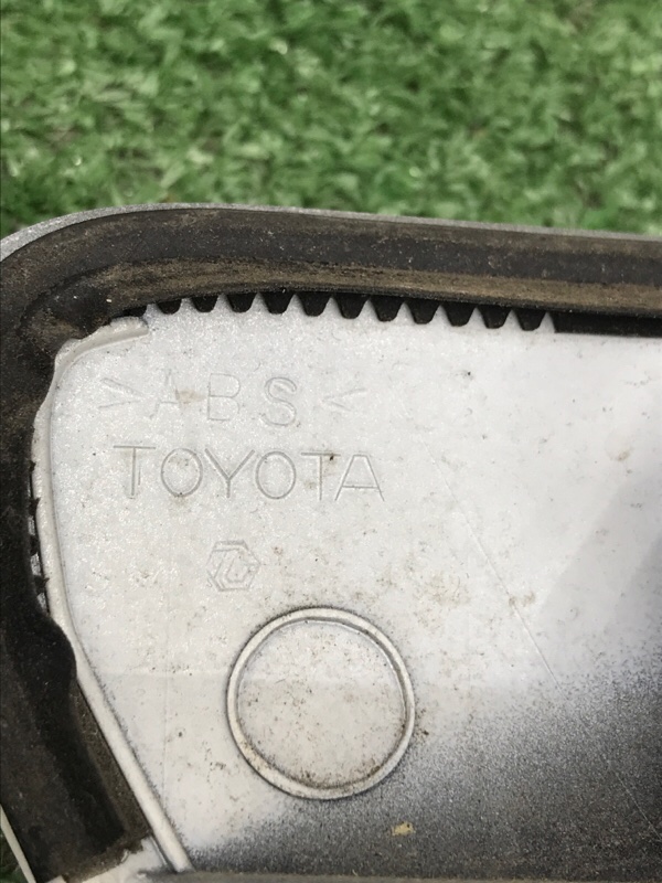 Накладка крышки багажника Toyota Camry 2007 ACV40