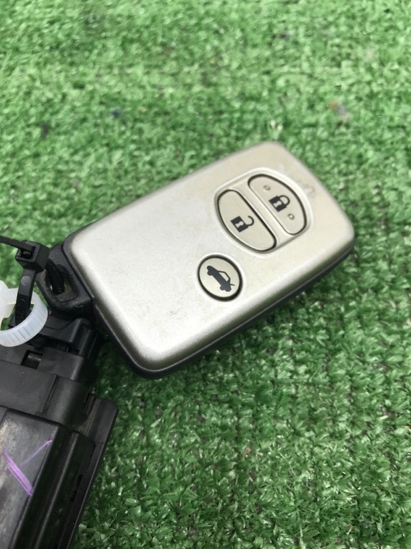 Кнопка старт-стоп Toyota Camry 2008 ACV40