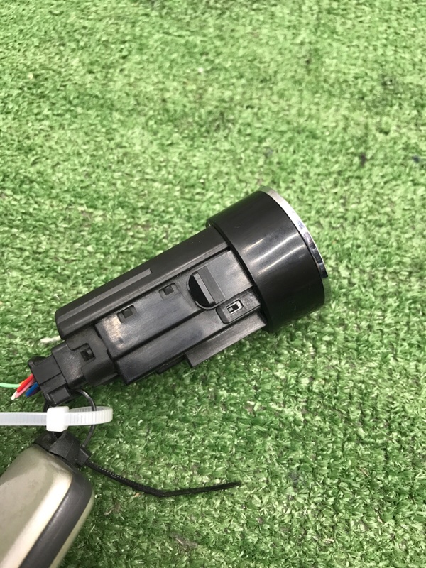 Кнопка старт-стоп Toyota Camry 2008 ACV40