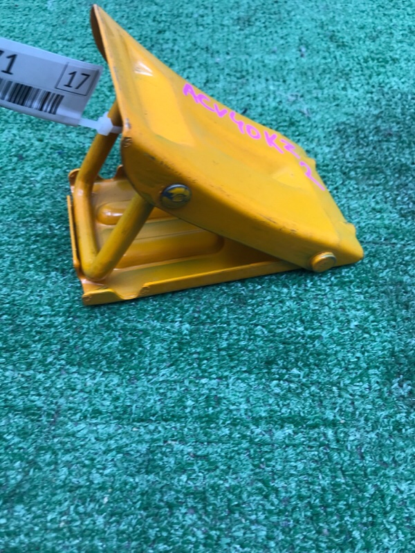 Противооткатный упор Toyota Camry 2006 ACV40