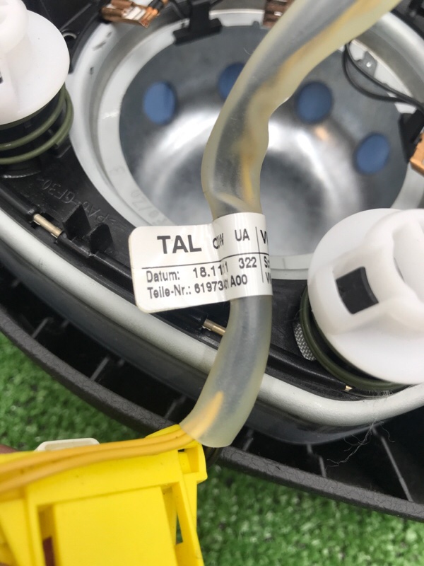 Подушка безопасности в руль VOLKSWAGEN Touran 2011 1T3